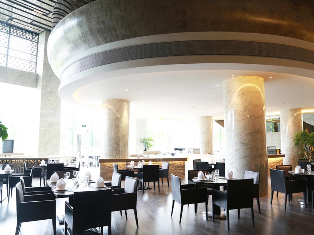 Ramada Plaza Liuzhou Liudong Hotel Exterior photo