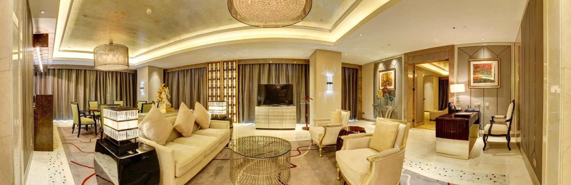 Ramada Plaza Liuzhou Liudong Hotel Exterior photo
